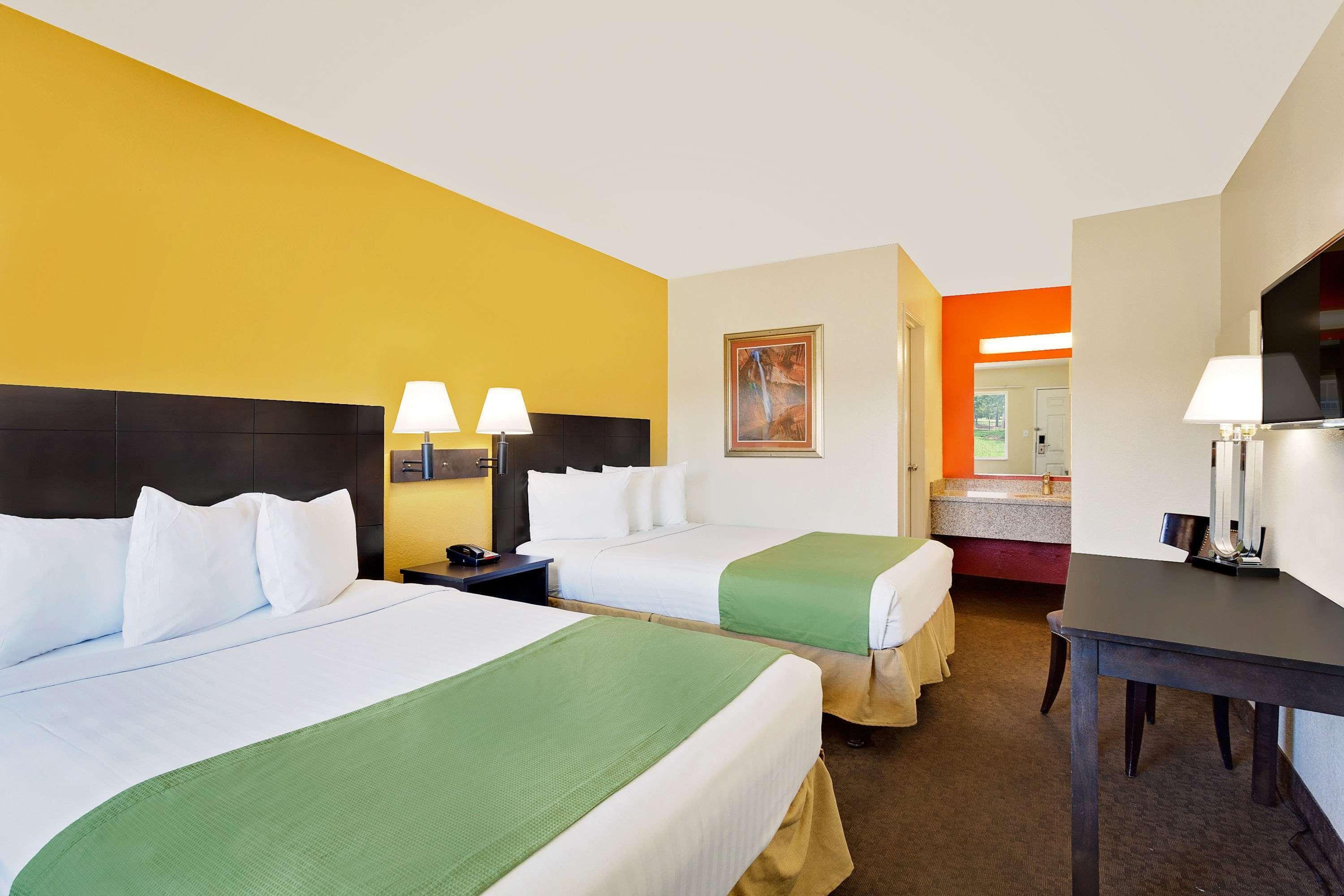 Howard Johnson By Wyndham Las Vegas Near The Strip Buitenkant foto