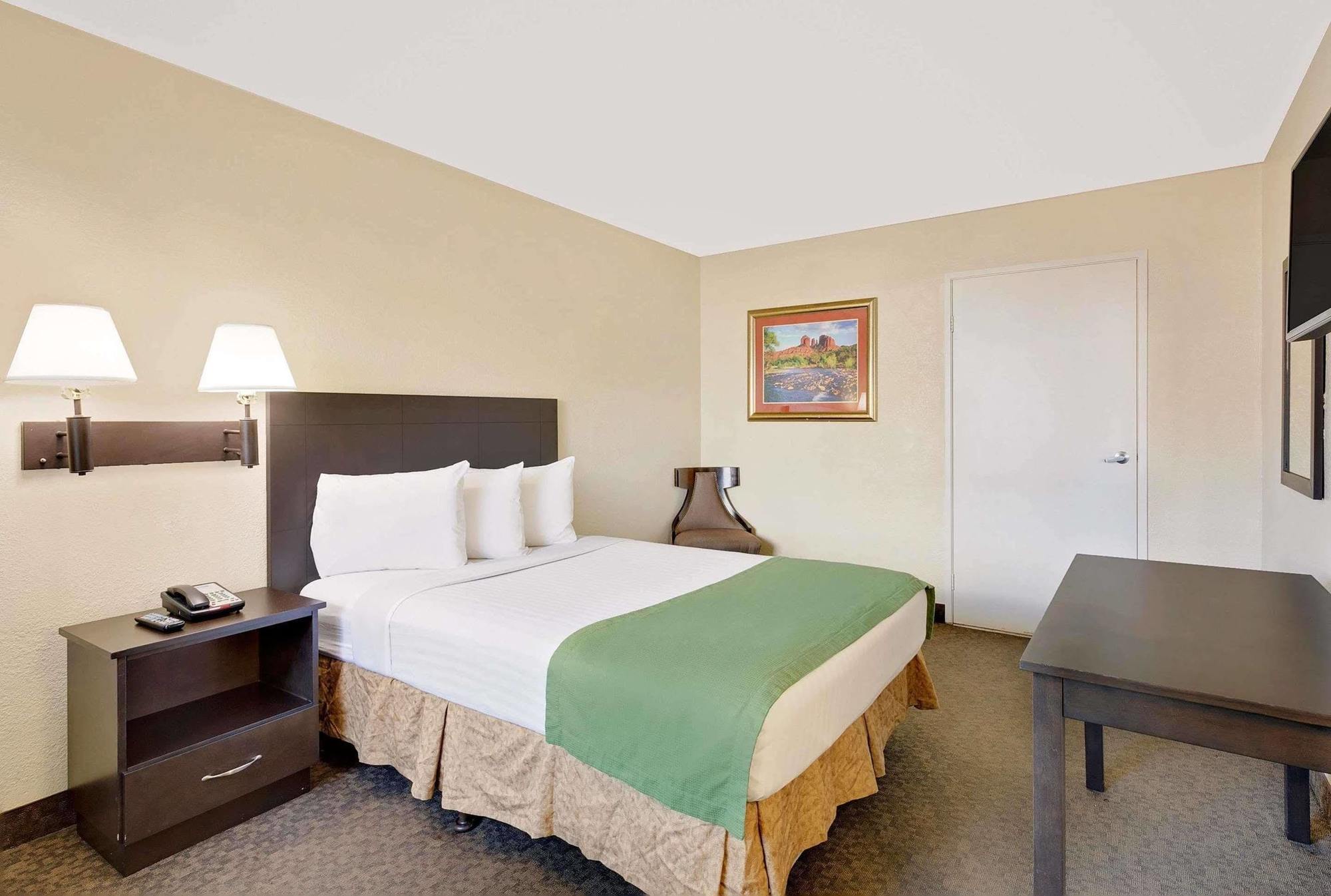 Howard Johnson By Wyndham Las Vegas Near The Strip Buitenkant foto